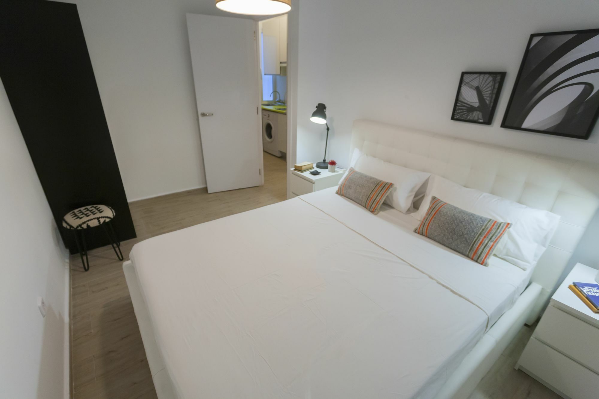 Dobo Rooms Ronda De Segovia Madrid Exterior foto